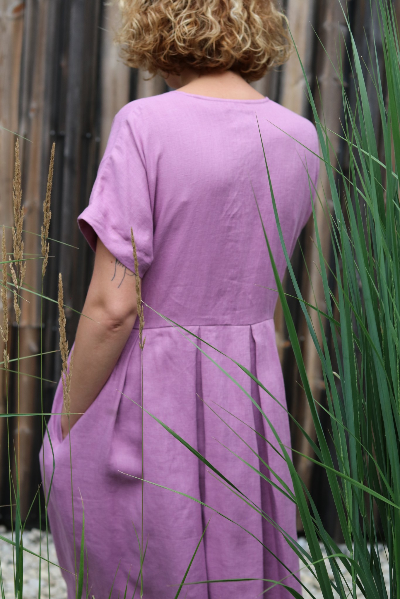 Pleated skirt linen dress with button closure – OffOn