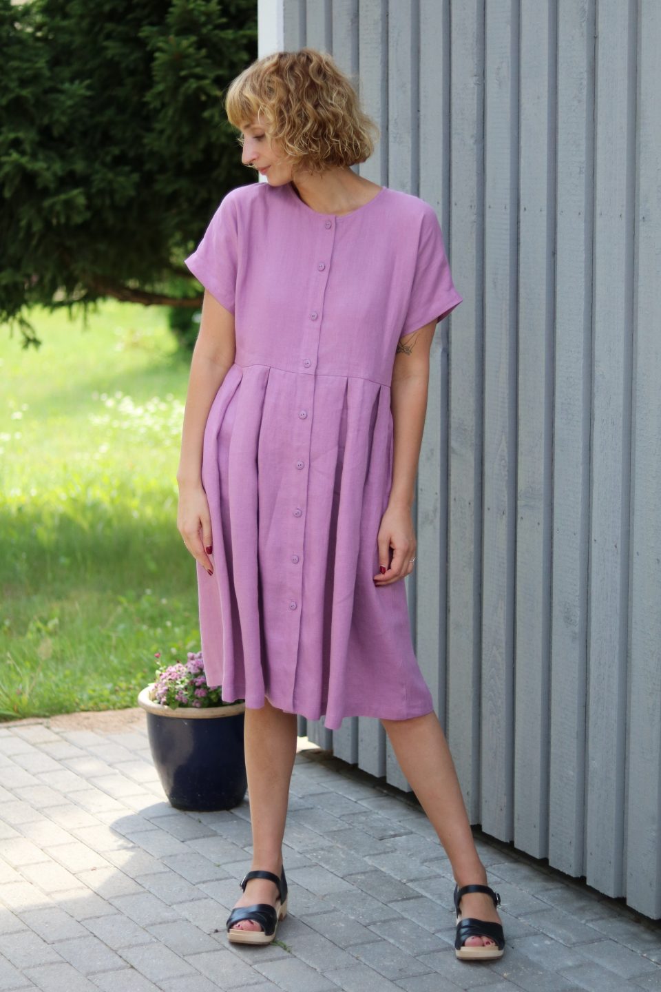 Pleated skirt linen dress with button closure – OffOn