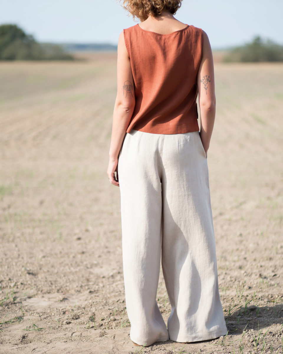 Wide leg linen trousers in a beige color – OffOn
