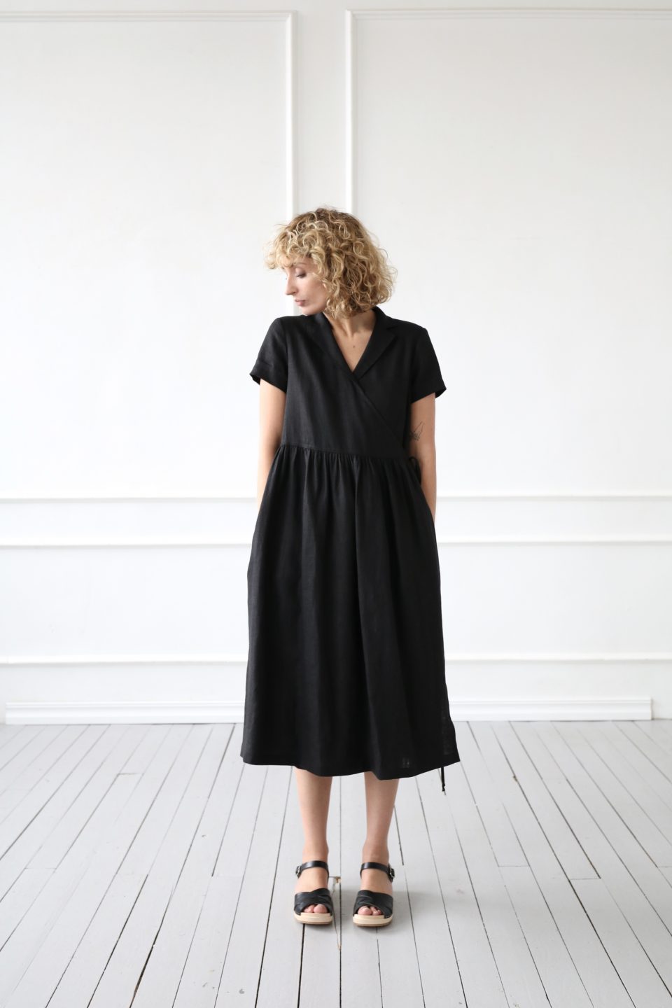 Loose fit linen wrap dress | Dress | Sustainable clothing | OffOn clothing