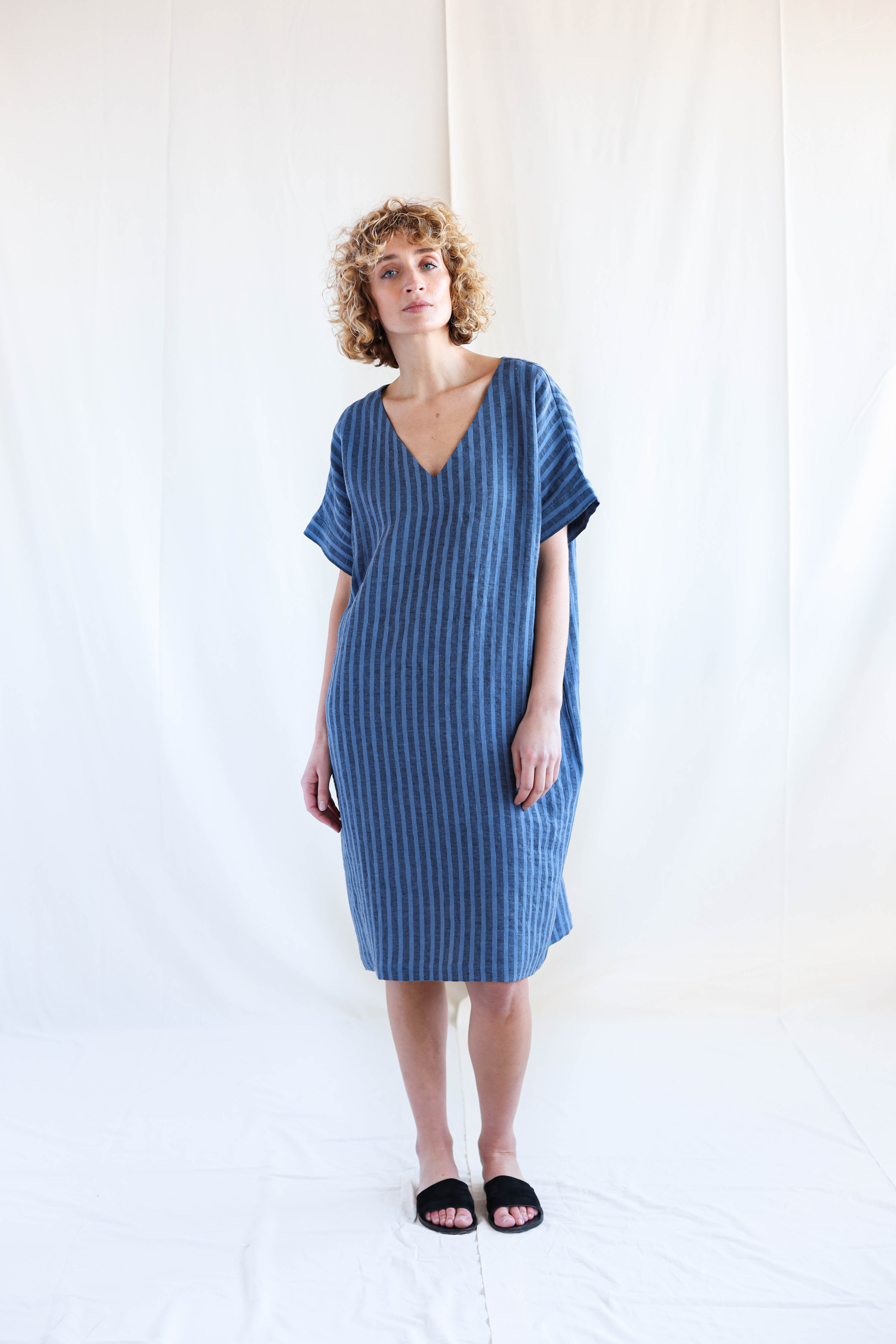 V-neck linen loose fit dress – OffOn