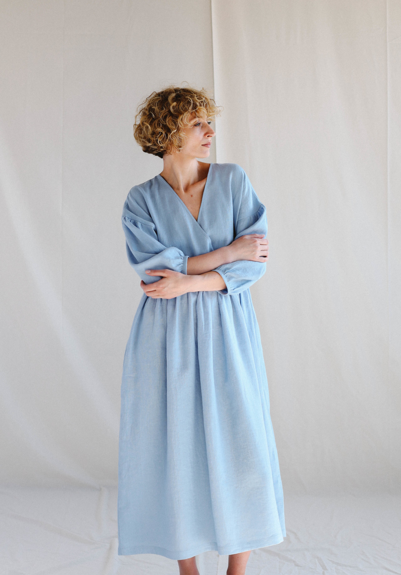 Linen V-neck puffy sleeve dress – OffOn