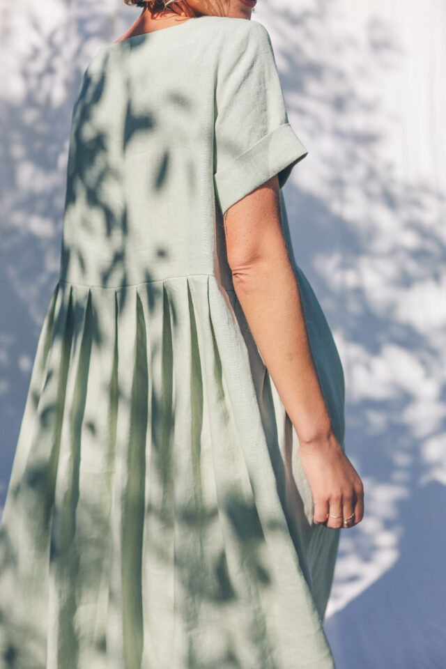 Sage green linen square neck dress SANTA – OffOn