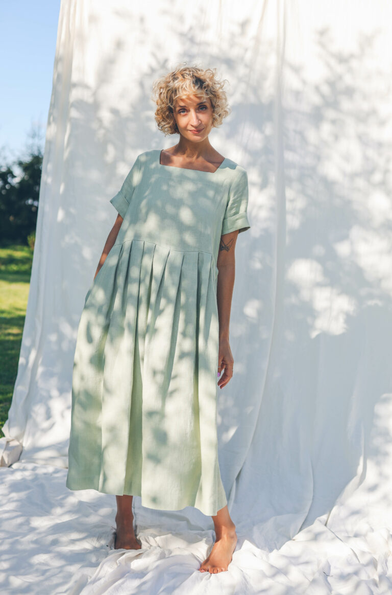 Sage green linen square neck dress SANTA – OffOn