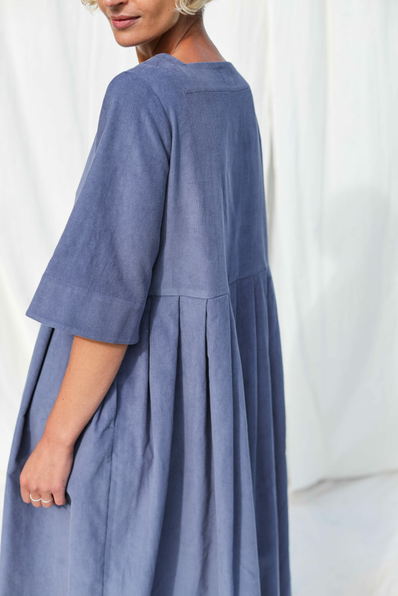 Needlecord square neck dress VALERIE – OffOn