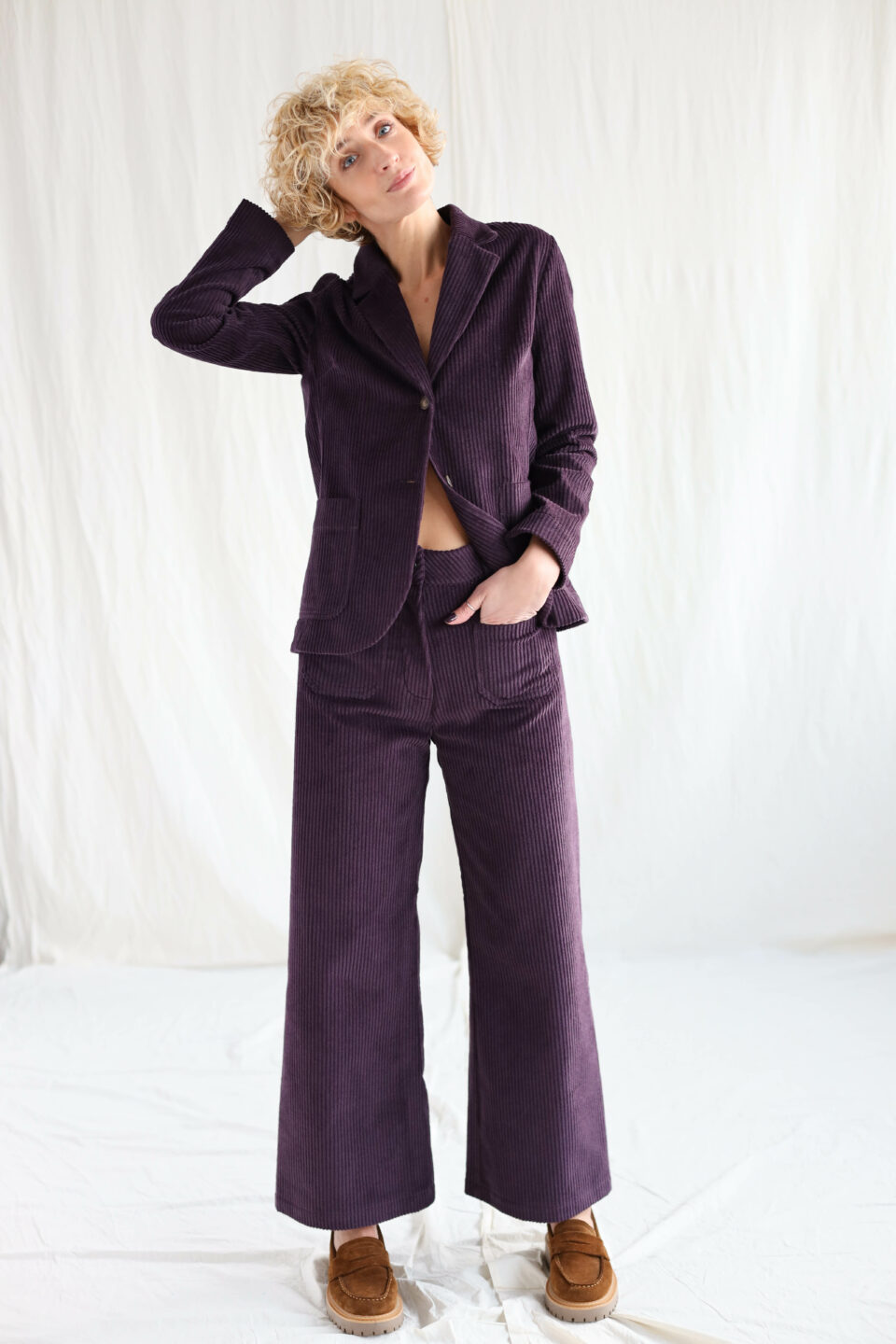 Elegant wide wale eggplant cord suit | Suit | Eggplant | Sustainable clothing | OffOn clothing