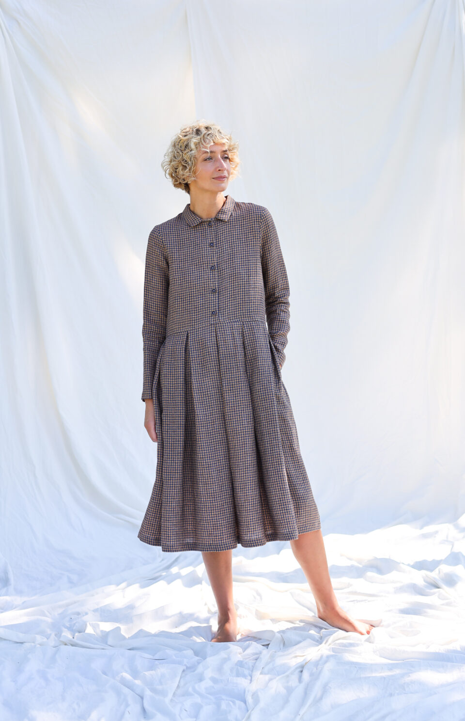 Gingham linen long sleeve loose fit dress | Dress | Sustainable clothing | OffOn clothing