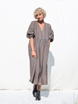 Gingham linen V-neck puffy sleeve dress | Dress | Sustainable clothing | OffOn clothing