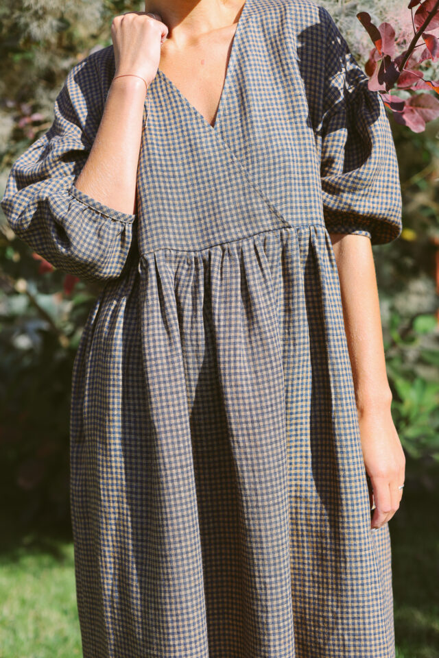 Gingham linen V-neck puffy sleeve dress – OffOn