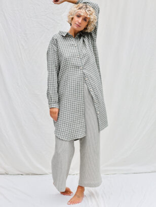 Oversized gingham linen shirtdress | Dress | Sustainable clothing | OffOn clothing