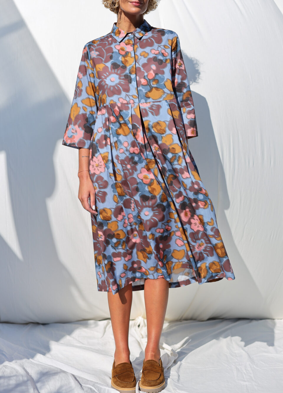 Loose fit blurry flower print shirt dress | Dress | Sustainable clothing | OffOn clothing