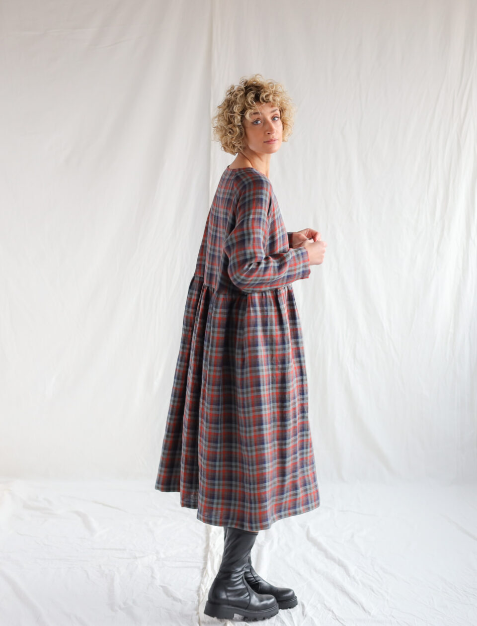 Plaid raglan sleeve linen dress JADE | Dress | Sustainable clothing | OffOn clothing