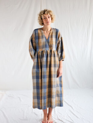 Linen V-neck dropped shoulders dress | Dress | Sustainable clothing | OffOn clothing