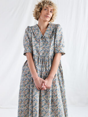 Sailor collar floral print dress AVRIL | Dress | Sustainable clothing | OffOn clothing