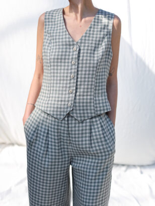 Classic gingham linen vest | Sustainable clothing | OffOn clothing