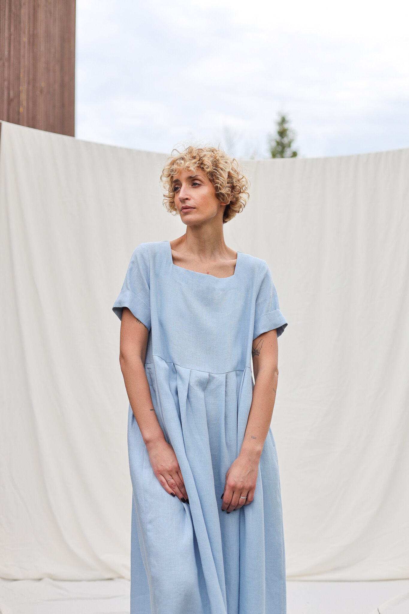 Sky blue linen square neck dress SANTA – OffOn
