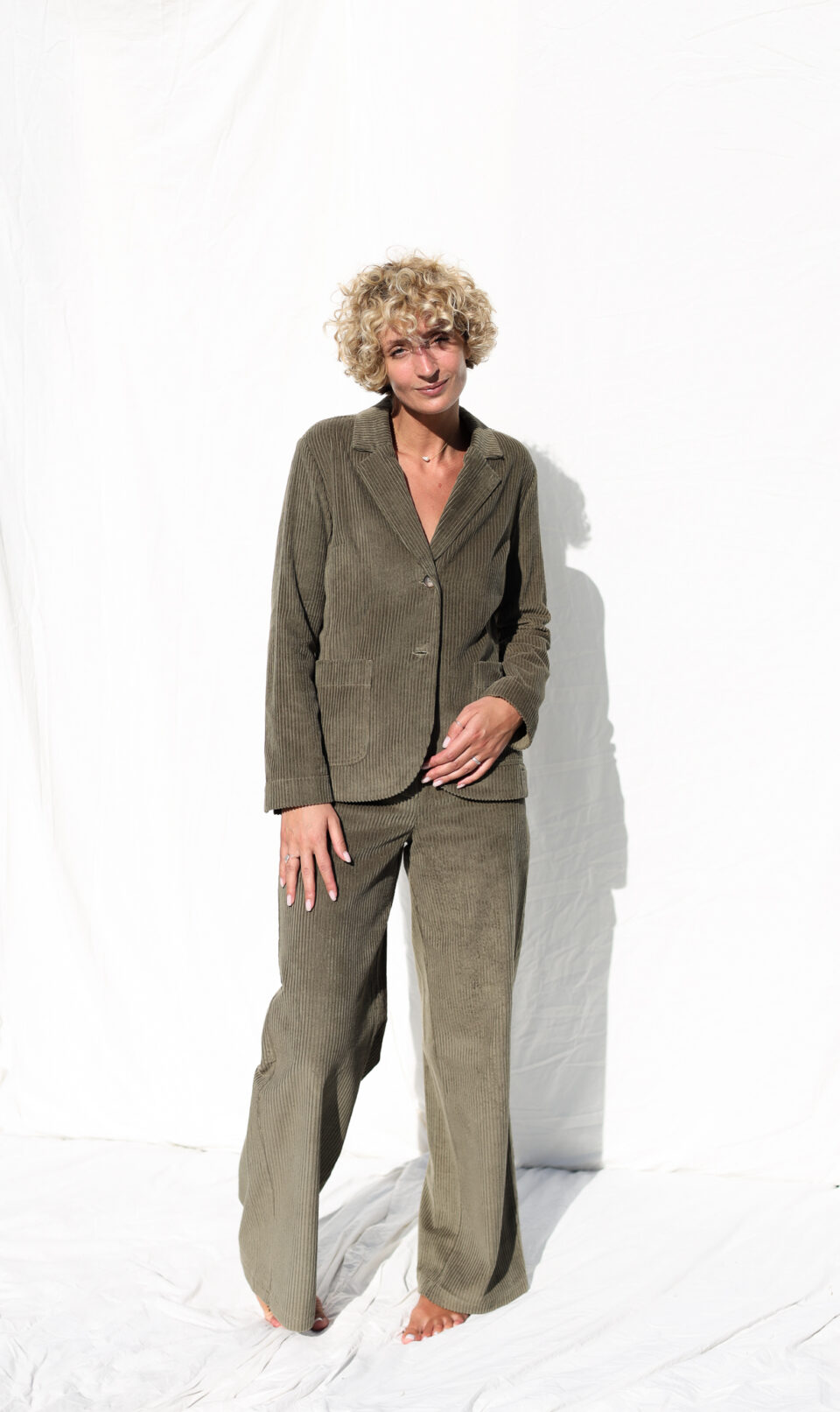 Olive elegant wide wale cord matching suit | Suit | Sustainable clothing | OffOn clothing