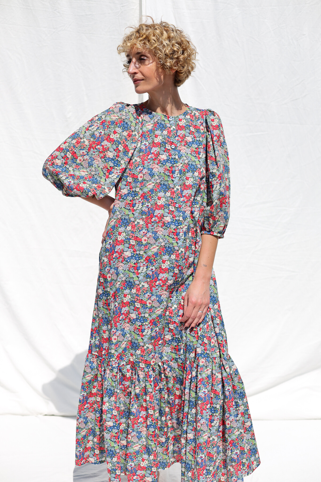 Flowy Maxi tiered button through floral dress CHLOE – OffOn