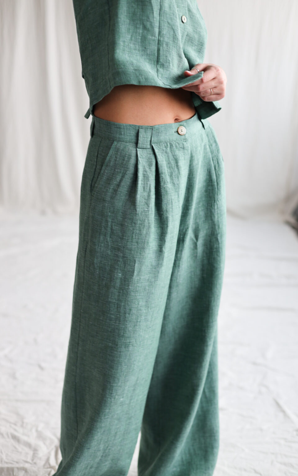 Pleated linen palazzo trousers | Pants | Sustainable clothing | OffOn clothing