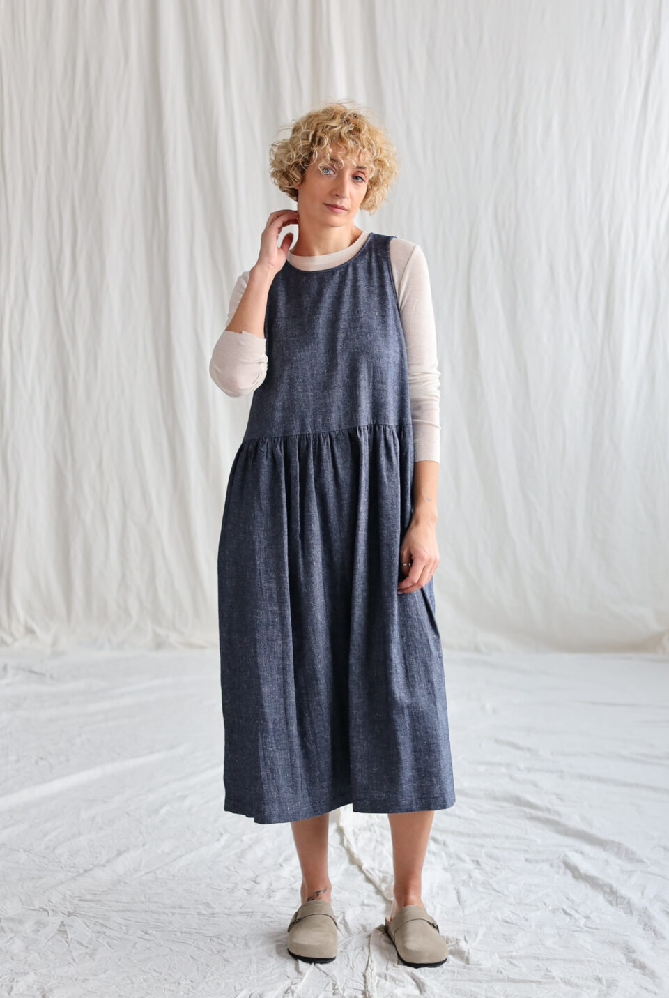 Sleeveless linen and wool loose fit smock dress | Dress | Sustainable clothing | OffOn clothing