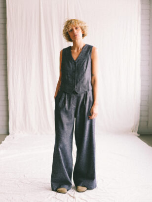 Pleated wool and linen palazzo trousers | Trousers | Sustainable clothing | OffOn clothing
