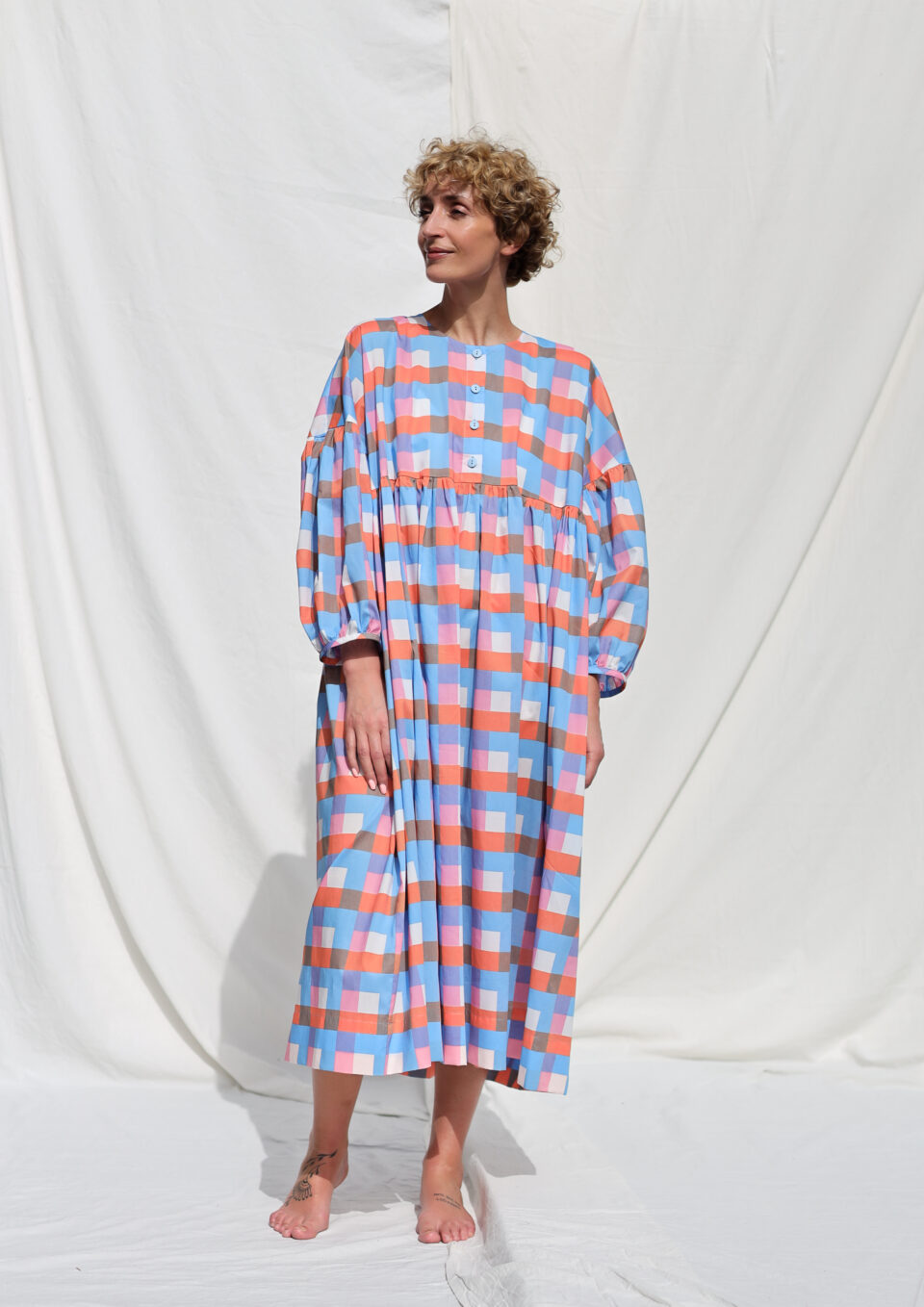 Oversized voluminous sleeves checks print silky cotton dress GRETA | Dress | Sustainable clothing | OffOn clothing