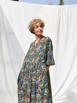 Loose wrap dress in exclusive print SONNY JAMES | Dress | Sustainable clothing | OffOn clothing
