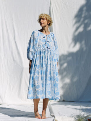 Reversible oversized dress in AZURE print | Dress | Sustainable clothing | OffOn clothing