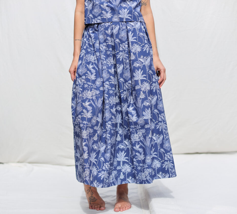 Pleated Maxi summer skirt in piccadilly poplin cotton Darwin's Journey blue print | Skirt | Sustainable clothing | OffOn clothing