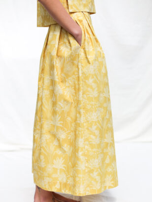 Pleated Maxi summer skirt in piccadilly poplin cotton Darwin's Journey yellow print | Skirt | Sustainable clothing | OffOn clothing