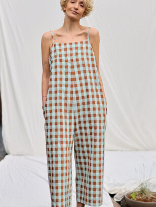 Loose spaghetti strap jumpsuit in seersucker checks ADA | Jumpsuit | Sustainable clothing | OffOn clothing