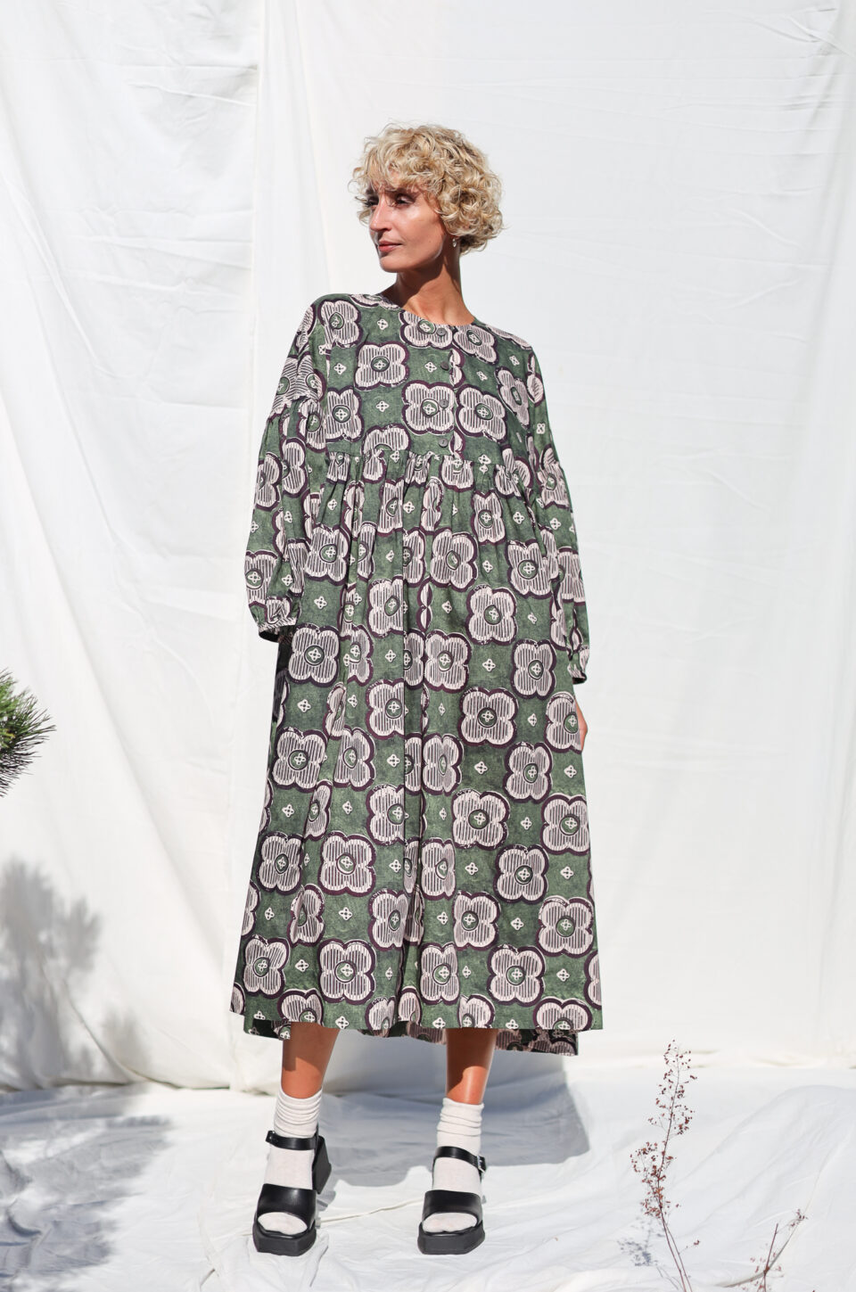 Oversized dropped shoulders dress in CLOVER BLOCK floral silky cotton print | Dress | Sustainable clothing | OffOn clothing