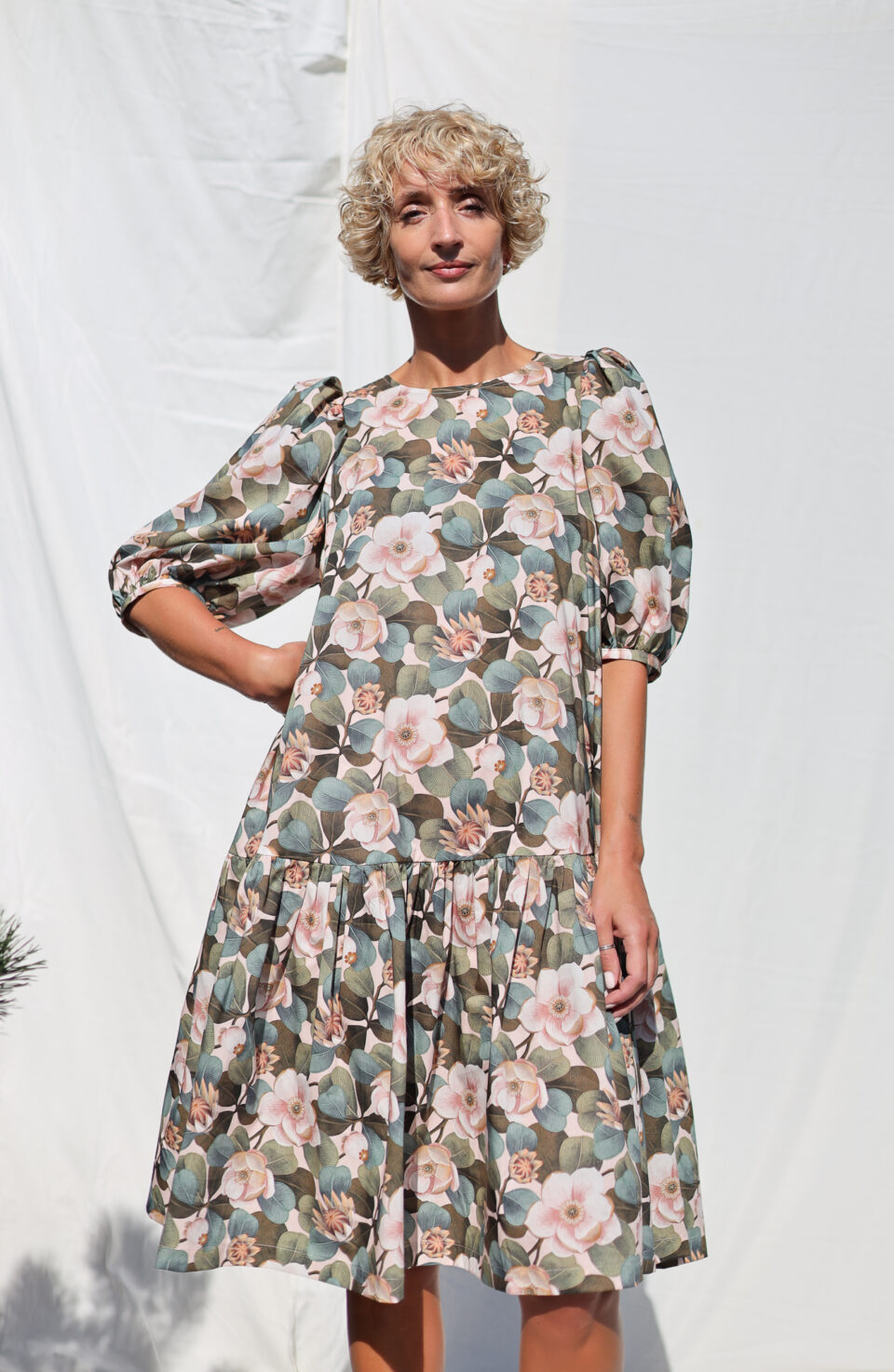 Puffy Sleeves Midi Dress in big flowers print ROSEA