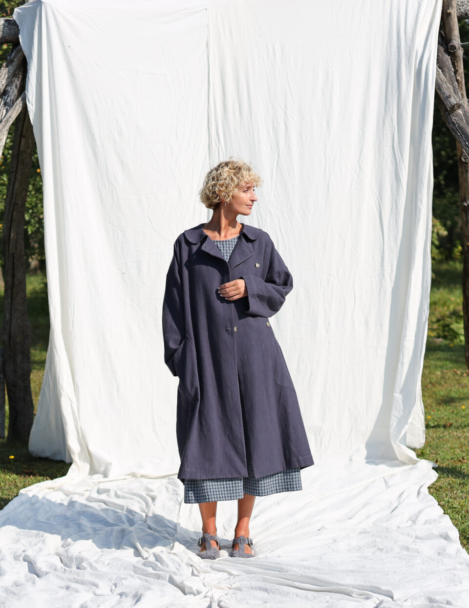 Heavy linen oversized coat in navy blue color | Coat | Sustainable clothing | OffOn clothing