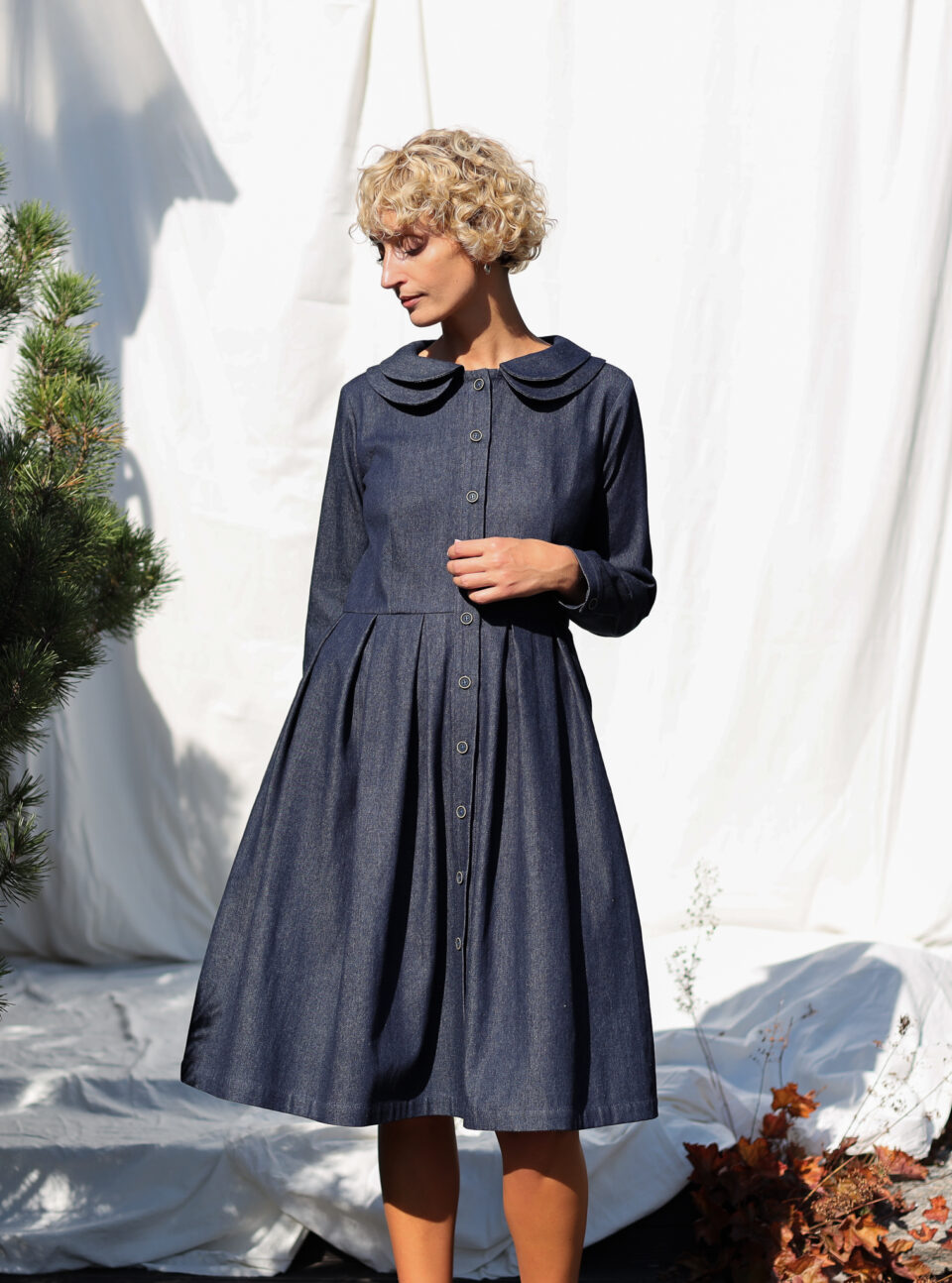 Denim dress fitted double collar with full pleated skirt | Dress | Sustainable clothing | OffOn clothing