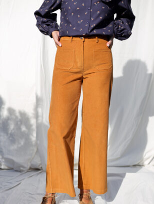 Needlecord wide cropped legs vintage cut pants | Trousers | Sustainable clothing | OffOn clothing