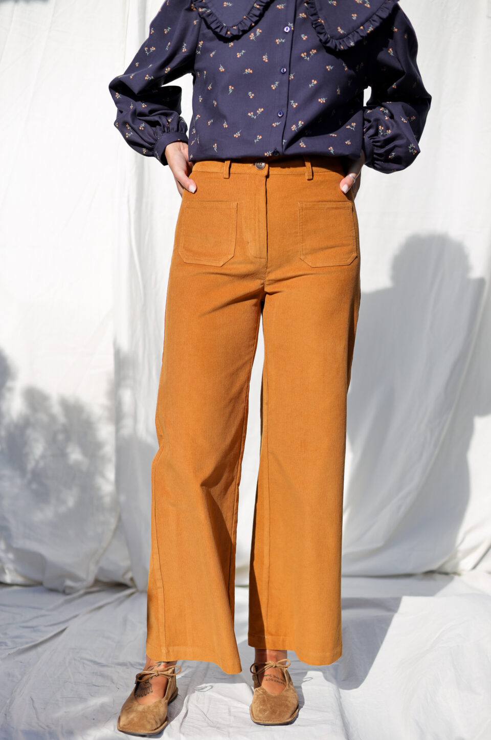 Needlecord wide cropped legs vintage cut pants | Trousers | Sustainable clothing | OffOn clothing