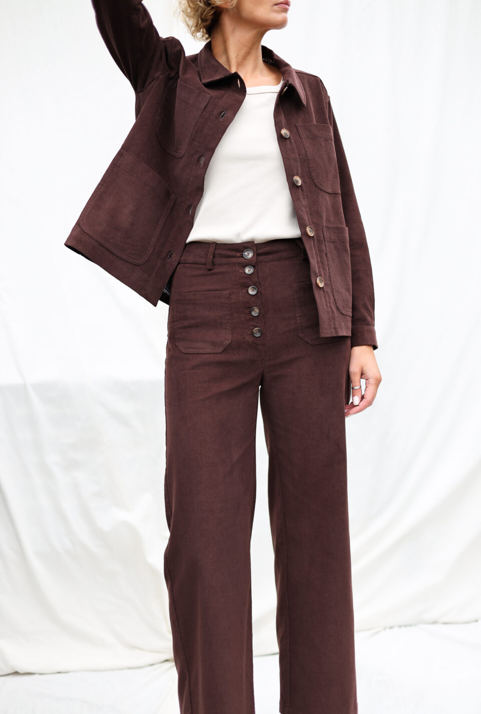 Chocolate needlecord vintage cut pants | Trousers | Sustainable clothing | OffOn clothing