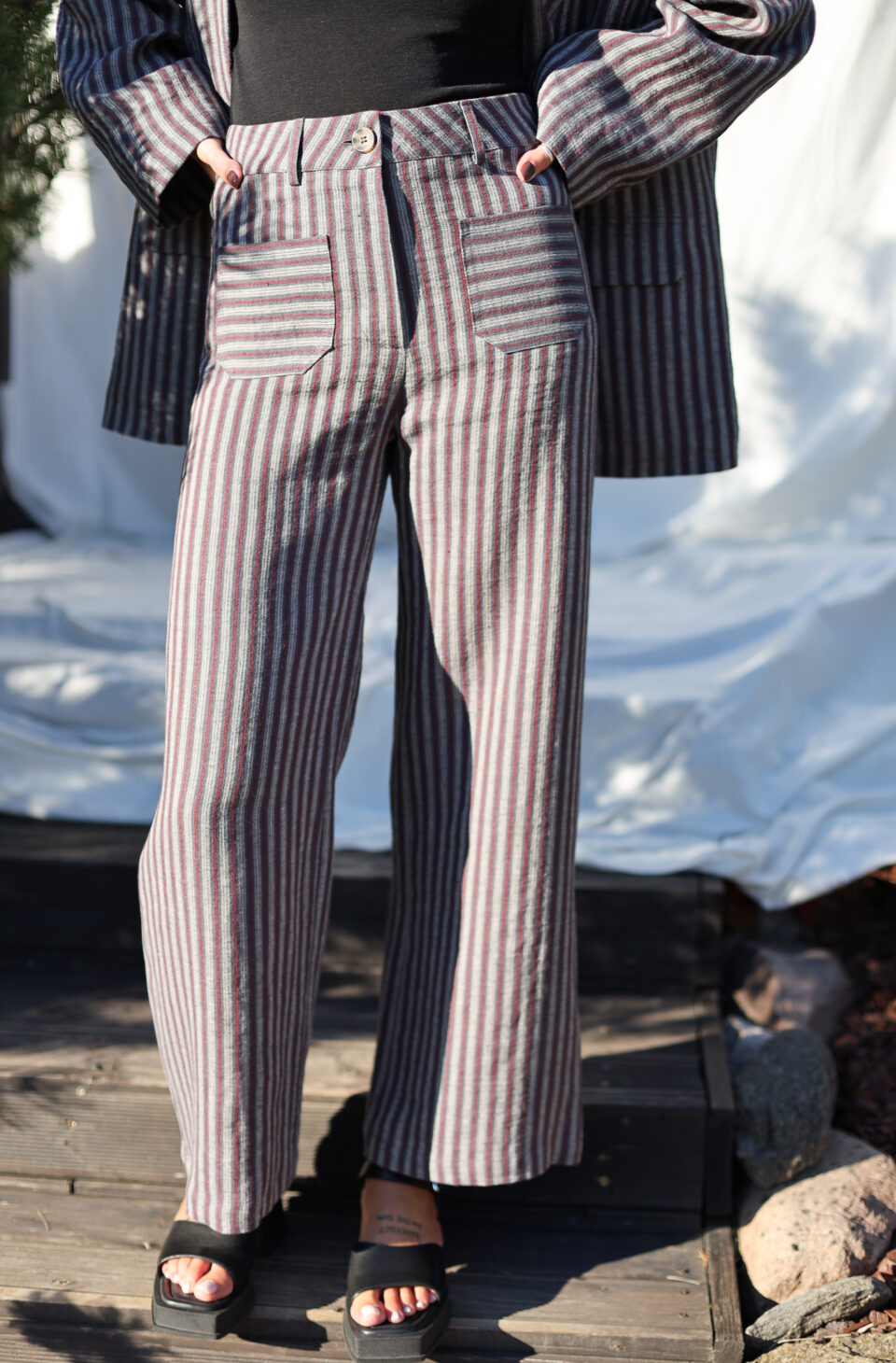 Vintage cut exclusive jacquard linen trousers in burgundy stripes | Trousers | Sustainable clothing | OffOn clothing