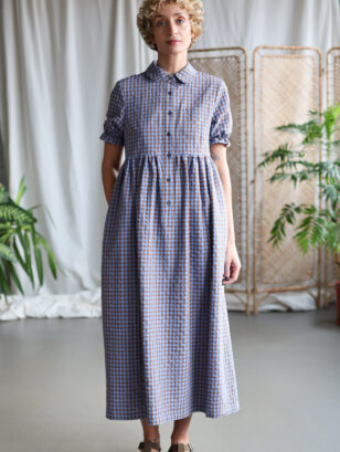 Peter Pan collar short ruffled sleeves dress in seersucker checks | Dress | Sustainable clothing | OffOn clothing