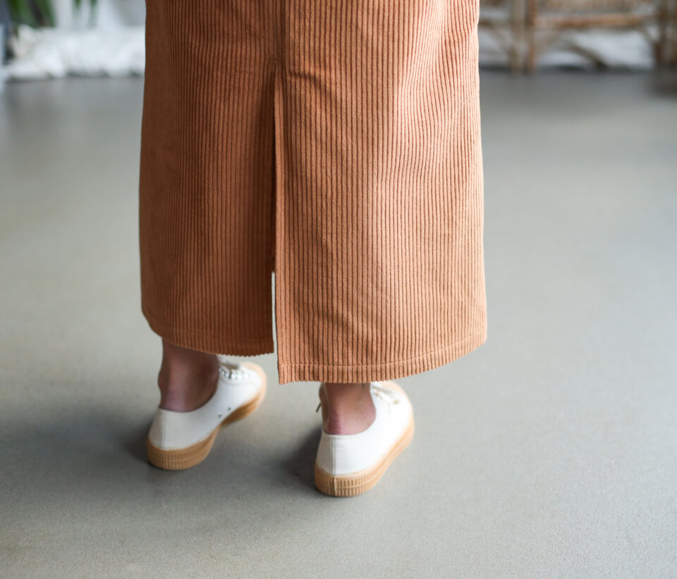 Ankle-Length Cord Skirt with Back Slit in Cognac color - Image 2