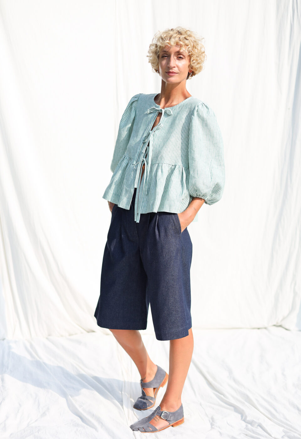 Bermuda denim shorts with pleats RAQUEL - Image 5