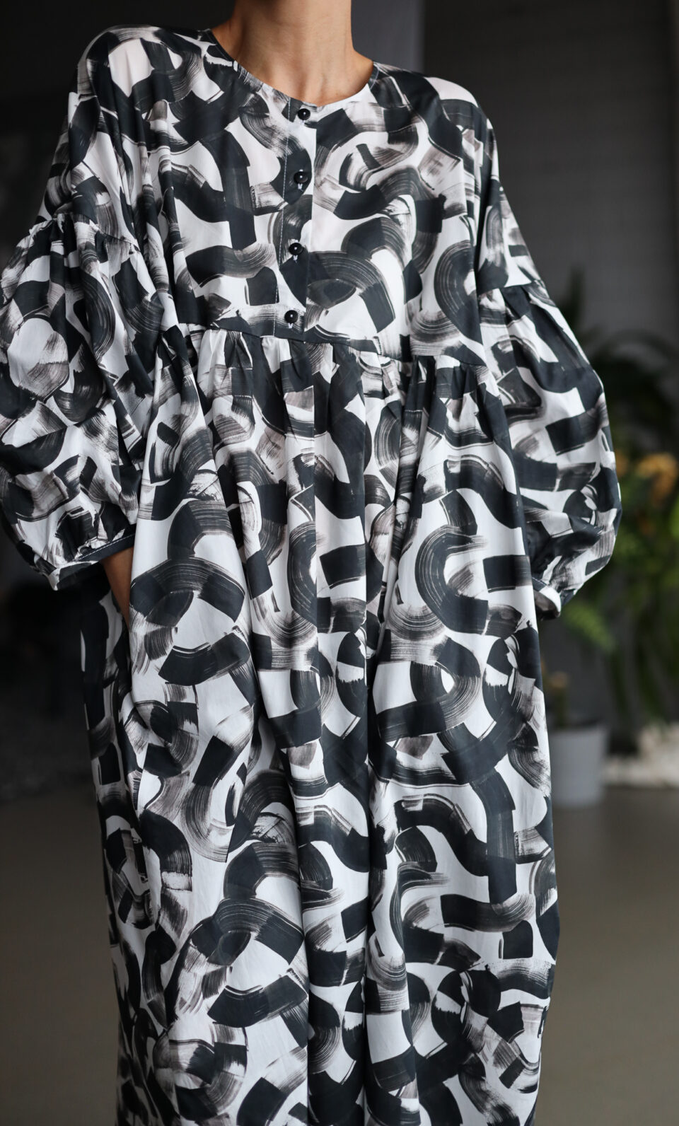 Abstract print oversized dropped shoulders dress GRETA - Image 1