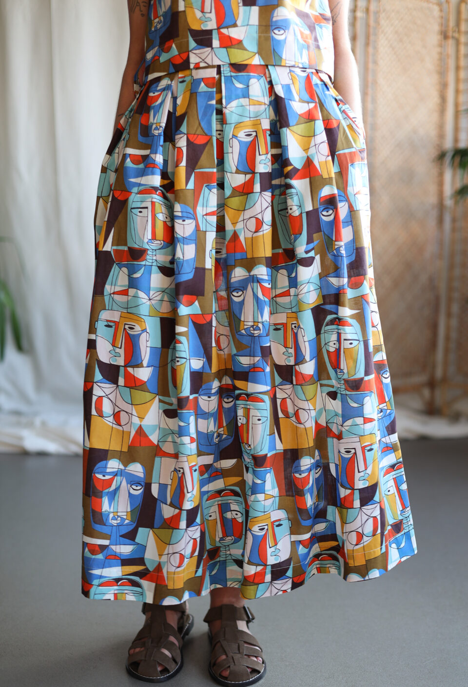 Abstract print silky cotton pleated Maxi skirt | Skirt | Sustainable clothing | OffOn clothing