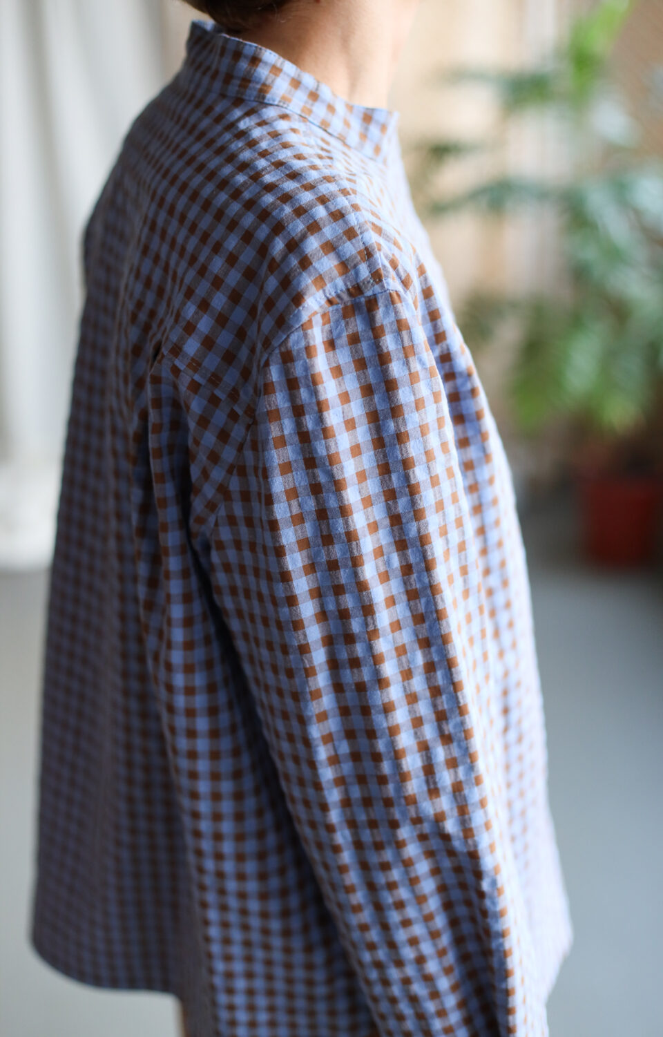 Stand collar patch pocket shirt REINE in check cotton - Image 2