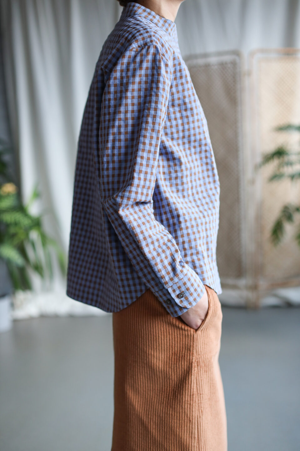 Stand collar patch pocket shirt REINE in check cotton | Shirt | Sustainable clothing | OffOn clothing