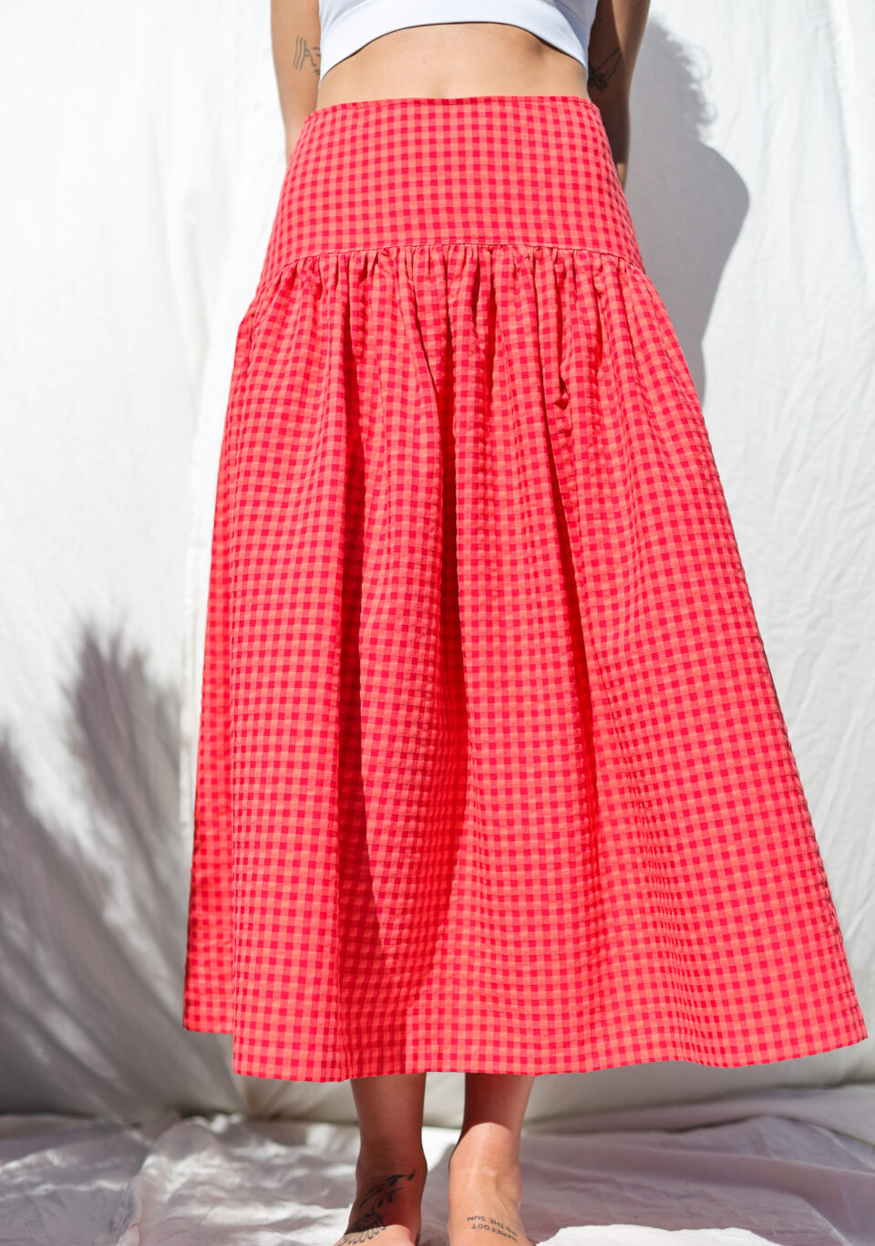 Yoke hand ruffle skirt BRIGIT in Glace Cherry Red seersucker checks | Skirt | Sustainable clothing | OffOn clothing