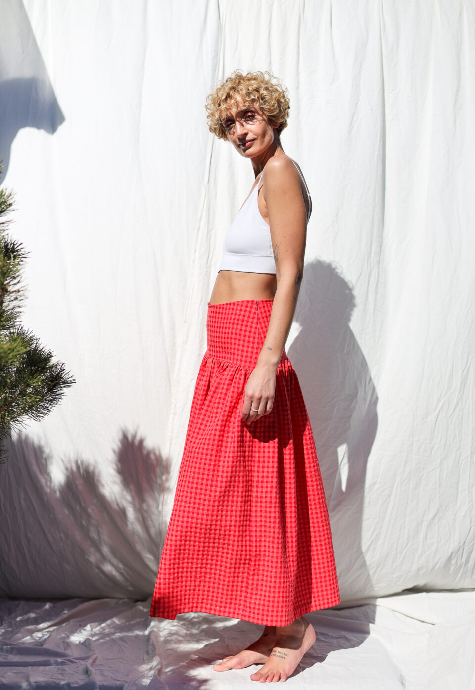 Yoke hand ruffle skirt BRIGIT in Glace Cherry Red seersucker checks - Image 2