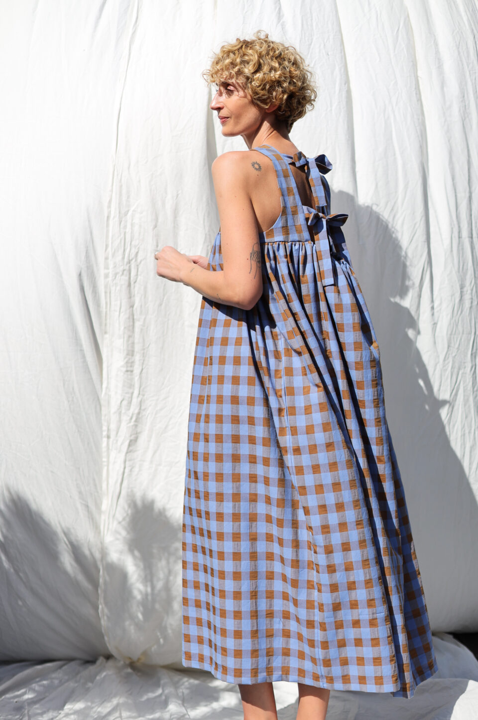 Sleeveless Blue Bonnet seersucker checks Maxi dress LILOU - Image 3