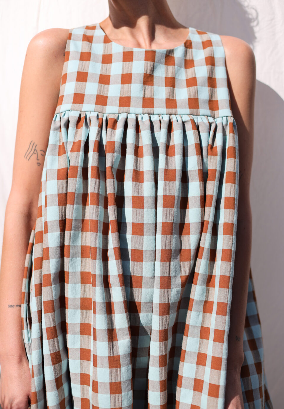 Sleeveless loose fit Maxi dress LILOU in Eggshell Blue seersucker checks - Image 1